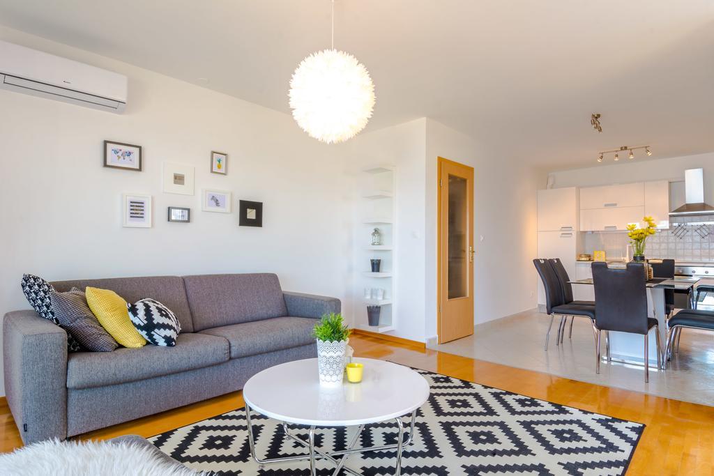 Magis Apartment สปลิท ภายนอก รูปภาพ